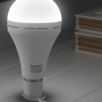 SafeLight 15W RAVEFORTY™: Bombillo de Emergencia | Mara Shop